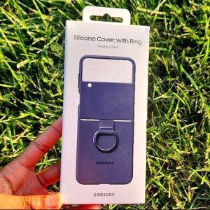 Samsung Galaxy Flip4 Silicone Cover with Ring